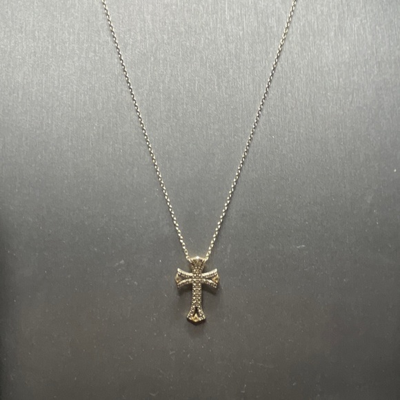 Sterling Silver Vermeil & Diamond Cross on a matching 16” Chain “Small Diamond” - Picture 2 of 7